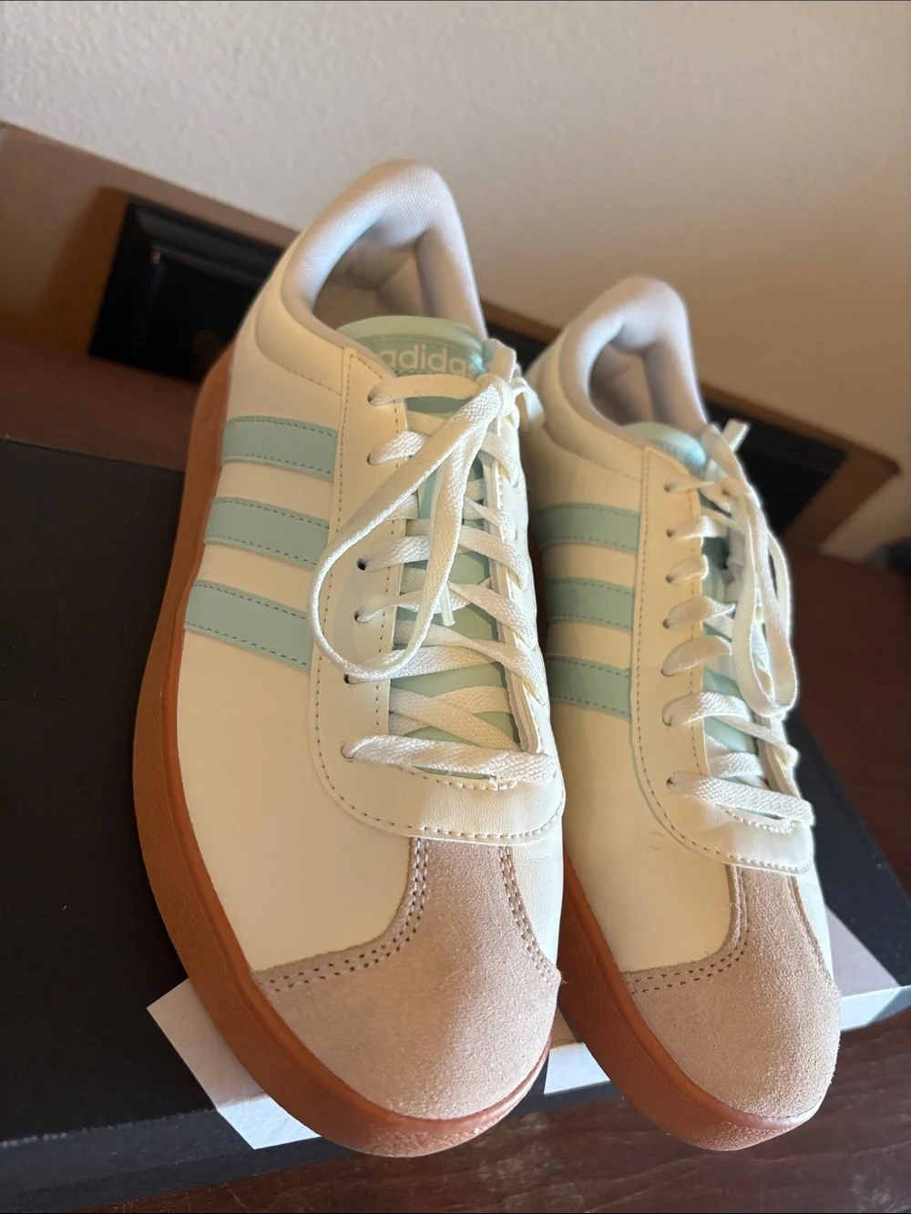 adidas VL Court base white with light blue strips New with box